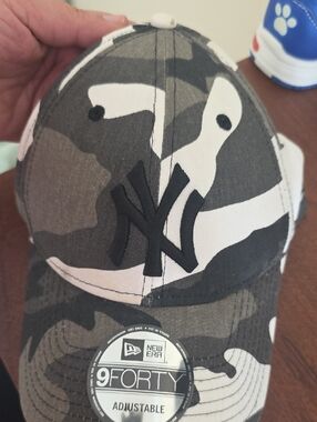 New Era Black & White Camo NY Baseball Cap